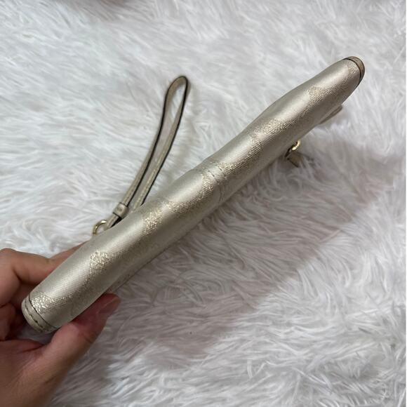 COACH Gold Cream Signature Canvas Wristlet with Card slots - Picture 3 of 8